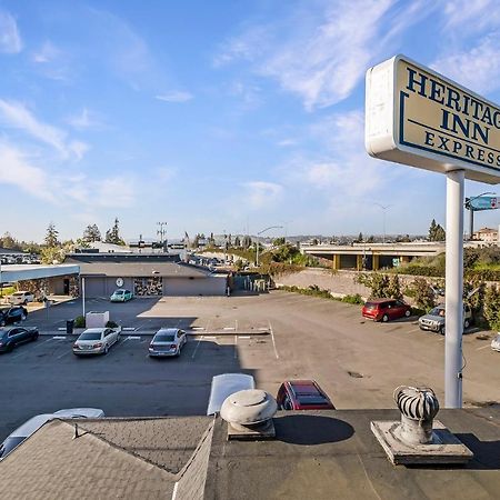 Heritage Inn Express Hayward Eksteriør billede